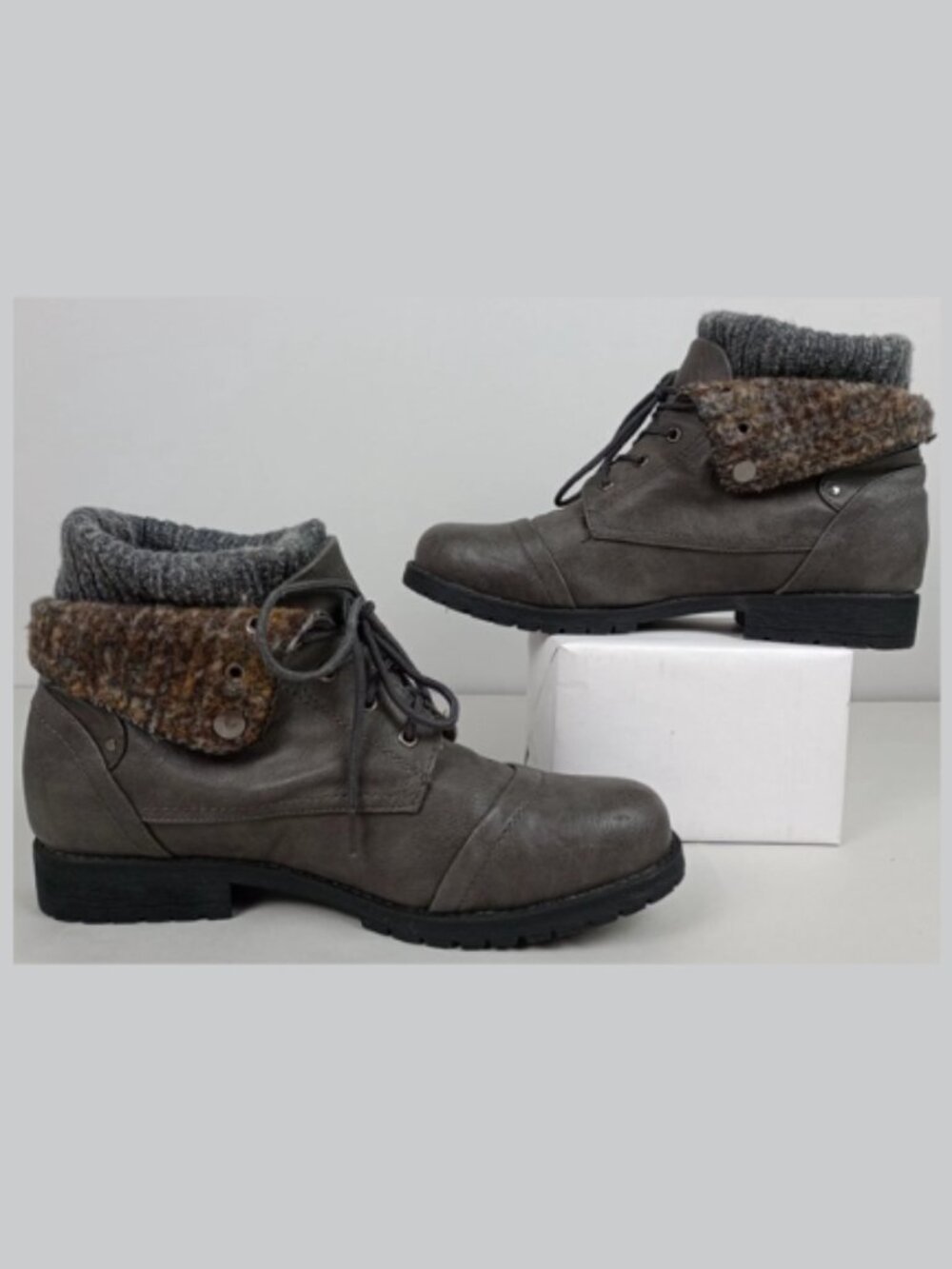 Dream Pairs Womens 10 Sweater Sock Lining Lace Up Gray Combat Style‎ Ankle Boot